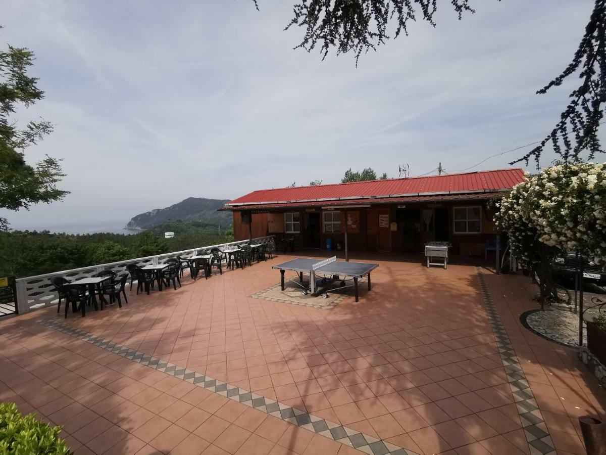 Camping Mare Monti Сестри Леванте Екстериор снимка